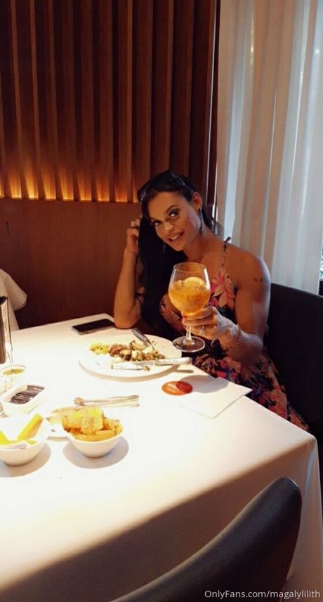 magalylilith onlyfans posts