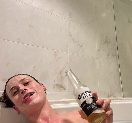 Brie Larson onlyfans archives