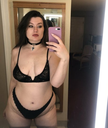 Tori Assins leak only fans