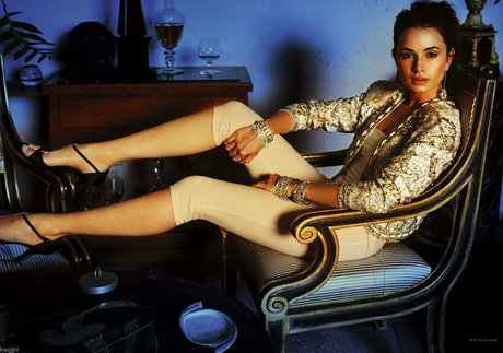 Mia Maestro sexy onlyfans