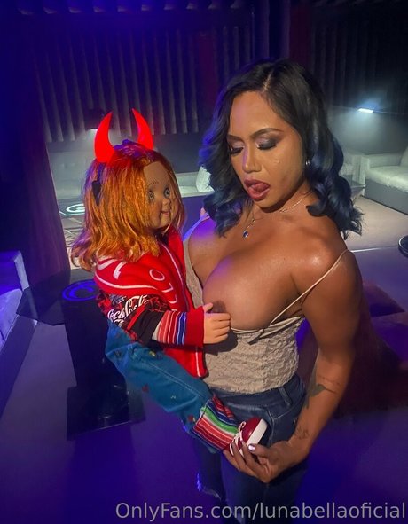 lunabellaoficial onlyfans hot