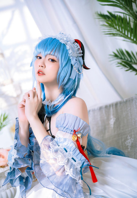 Ying Tze onlyfans ass