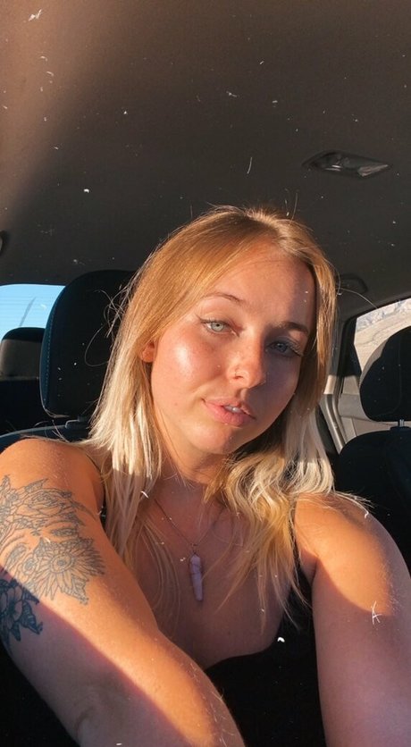 lavenderalien onlyfans tits