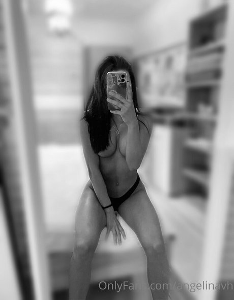 emmaleah 20 feet onlyfans