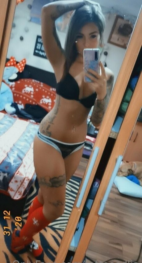 corneliaw onlyfans naked leaked