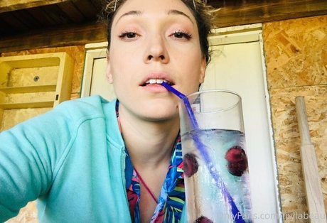 lilylabeau only fans nude leaks