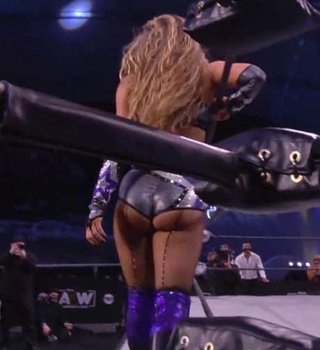 Anna Jay onlyfans posts