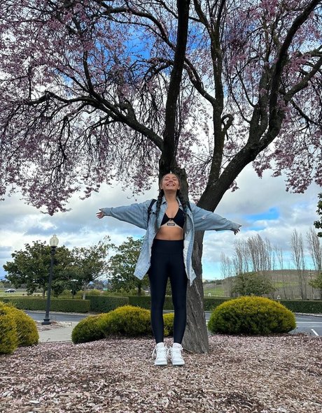 Skye Dolecki Profile pic