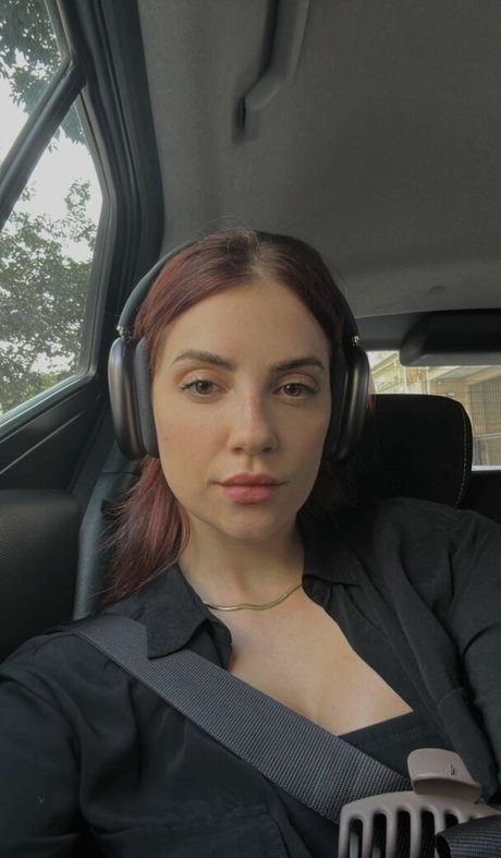 Karol Queiroz onlyfans nude