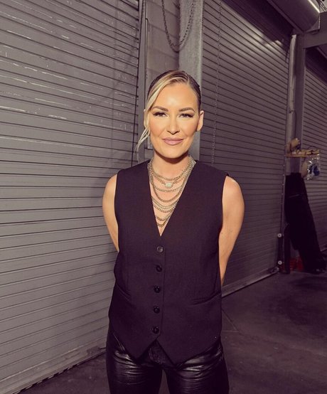 Renee Paquette onlyfans naked