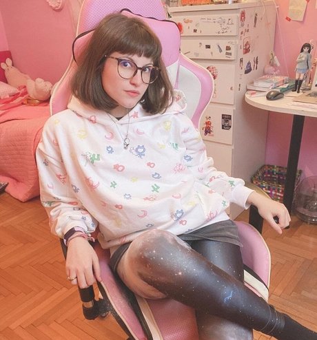 Aril s Chest onlyfans leaj