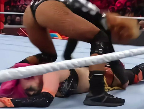 Becky Lynch onlyfans explicit content