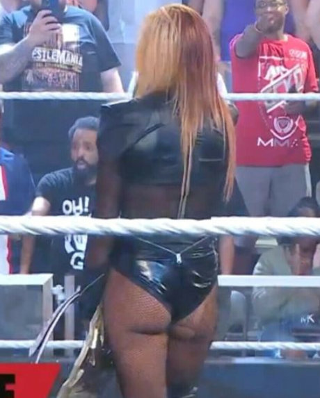 Becky Lynch onlyfans porn leaks