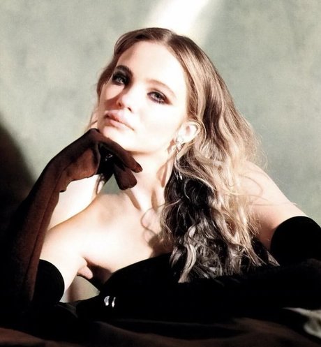 Freya Allan nude leaks onlyfans