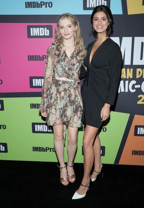 Freya Allan onlyfans leaked