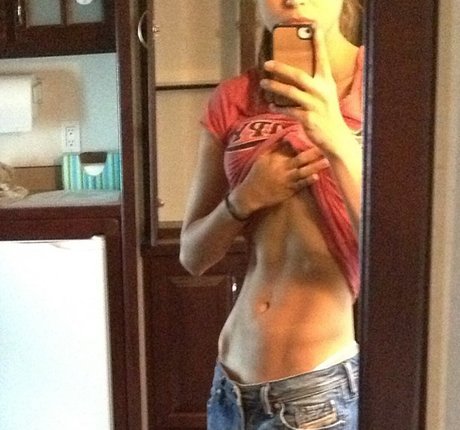 Lindsey Morgan Profile pic