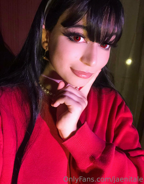 jaenitale topless onlyfans