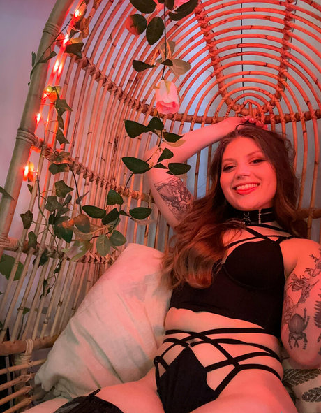 MissMousieMouse onlyfans leaks.