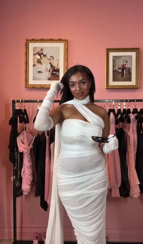 Daphne Blunt pics onlyfans