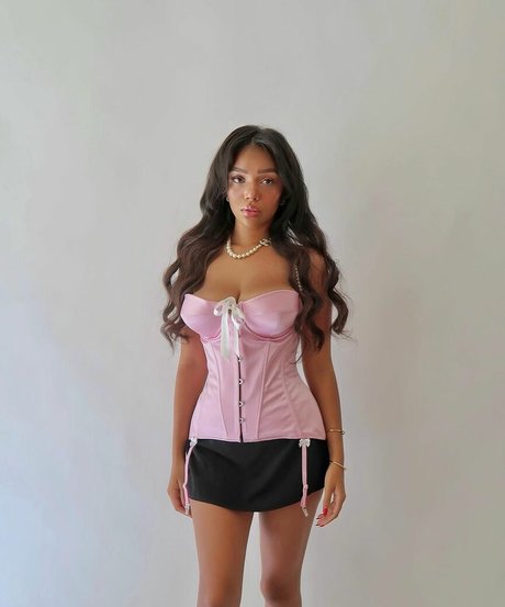 Daphne Blunt nude onlyfans porn