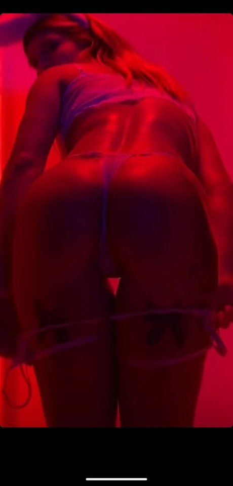 Renata Schmorantz onlyfans pics nude