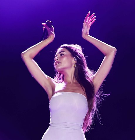 Madison Beer onlyfans leak new