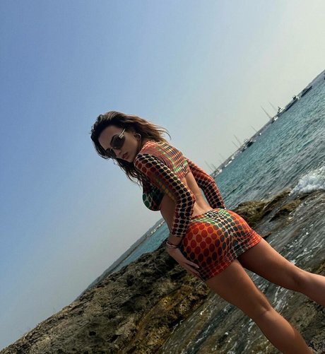 Rafa Kalimann onlyfans nude photos