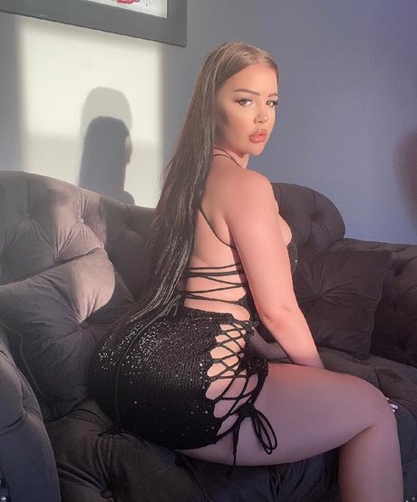 Elizabeth Georgina Profile pic