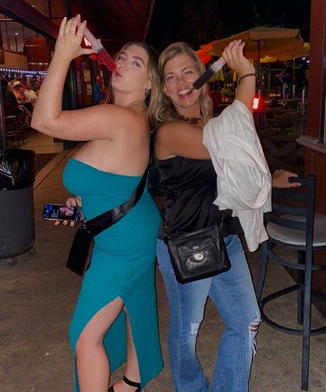 seerahb2 topless onlyfans