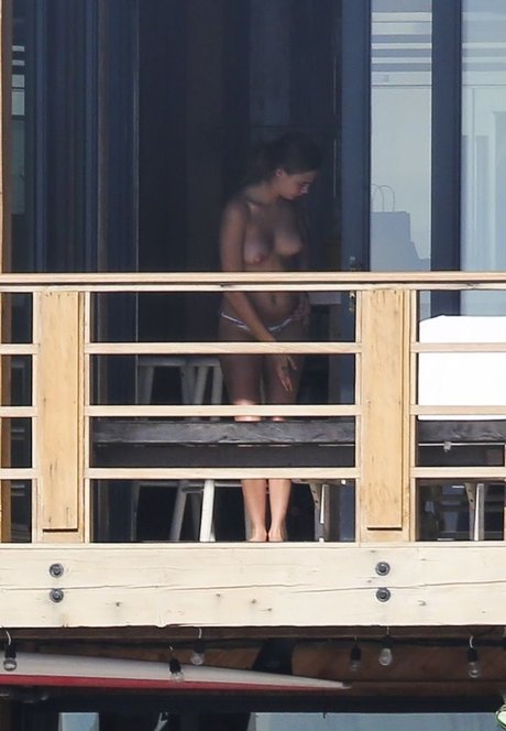 Cara Delevingne onlyfans nude porn