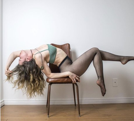 onesweetbee onlyfans leams