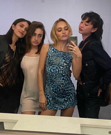 Rachel Anne Sennott onlyfans leaks xxx