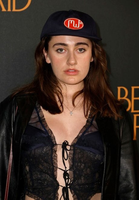 Rachel Anne Sennott onlyfans porn