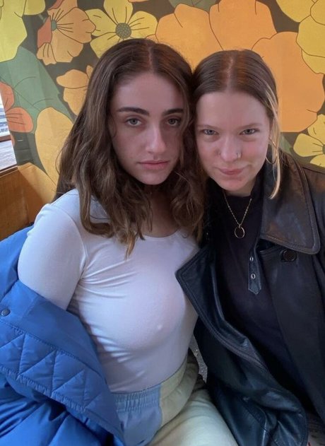 Rachel Anne Sennott onlyfans leaks.