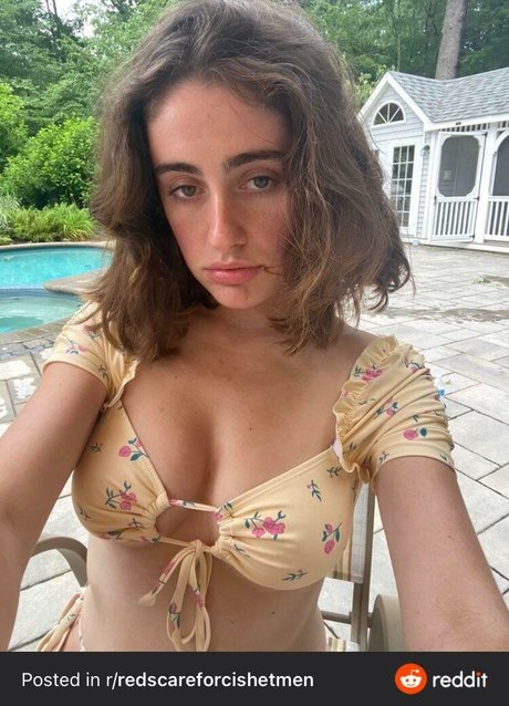 Rachel Anne Sennott new onlyfans leak