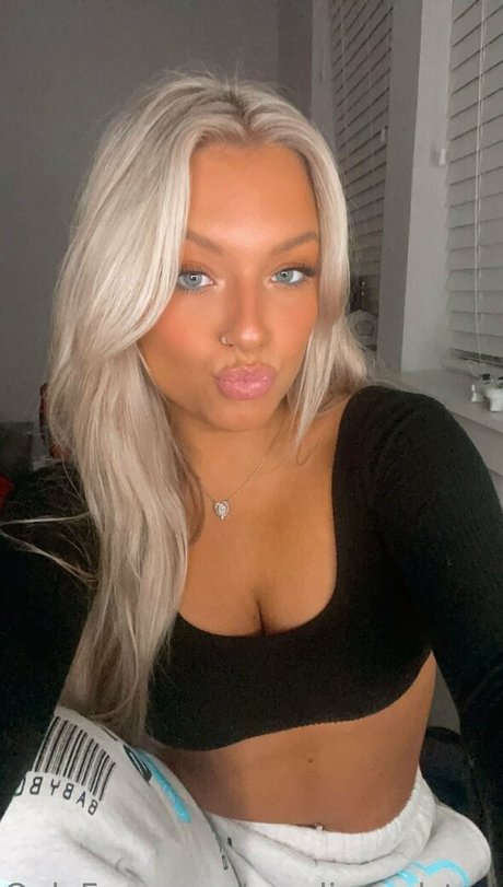 carolinecolston joi onlyfans