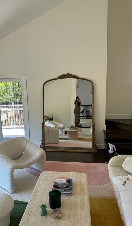 Chantel Jeffries onlyfans photos