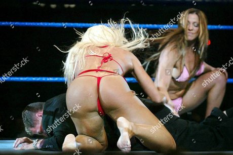Torrie Wilson nude leak onlyfans