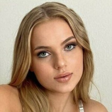 Katelyn Marelie onlyfans sex leaks