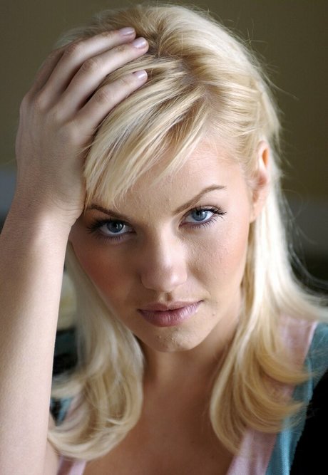 Elisha Cuthbert leaked nudes onlyfans