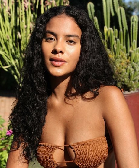 Bella Campos onlyfans leak ass