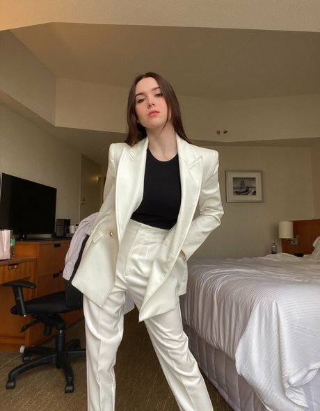 Frankie Lollia onlyfans porn nude