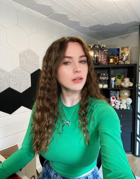 Frankie Lollia onlyfans content type