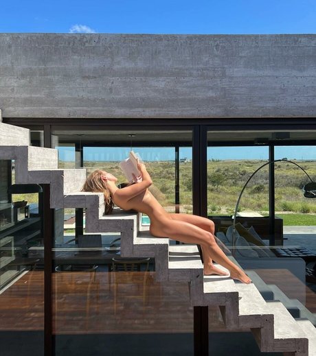 Luna Stevens is on onlyfans