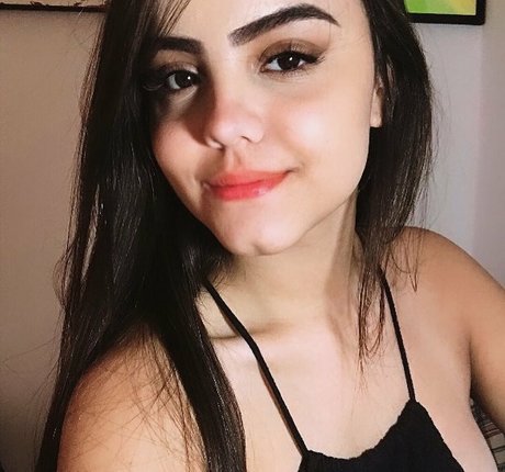 Raphaela Nascimento onlyfans photo