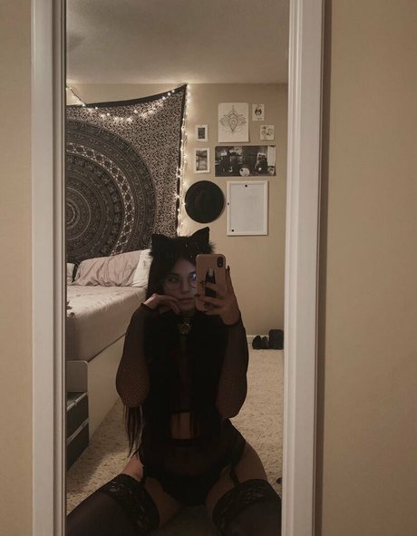 nonsalemwitch onlyfans leak porn