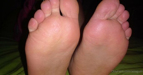 asiagum topless onlyfans