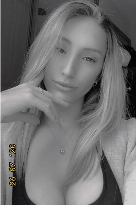 Caitlin Beevers onlyfans leaks nudes