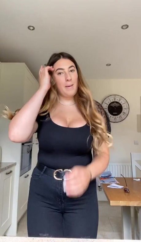 The Blue Dress Girl nude leaks onlyfans