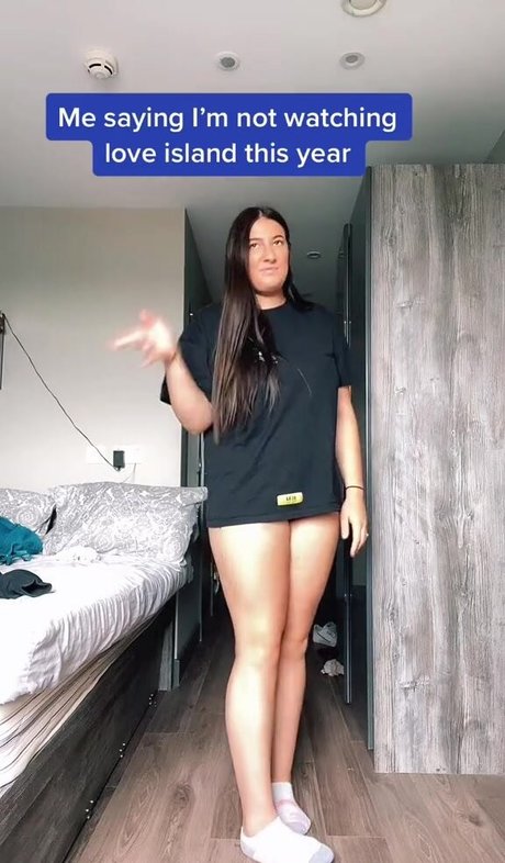 The Blue Dress Girl sex onlyfans